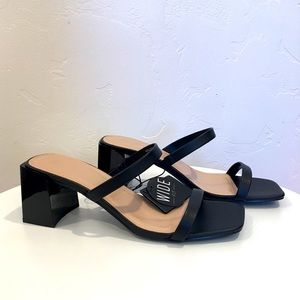 NEW WITH TAGS Women’s Forever 21 Heels / Size 9 Wide Fit / Black Chunky Heels 🖤
